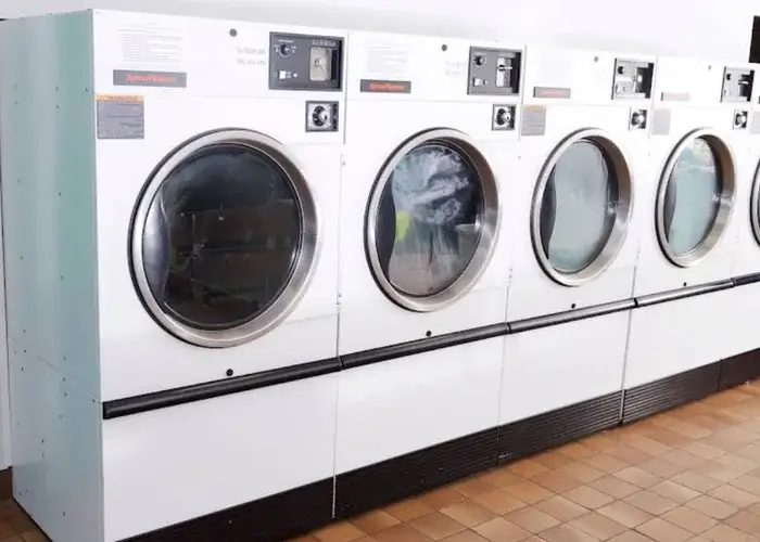 EH Wash and Dry staff