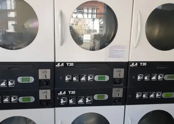 Highcliffe Launderette