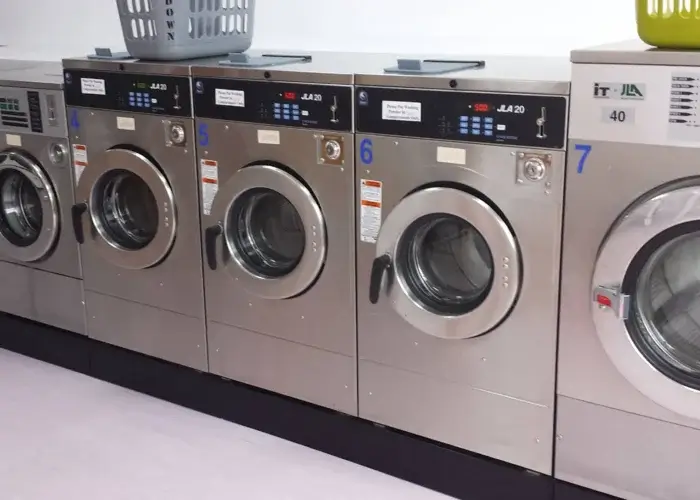 Moordown Launderette staff